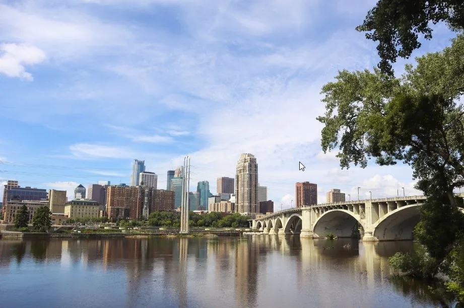 @Brand USA Minnesota Minneapolis River View Low 1