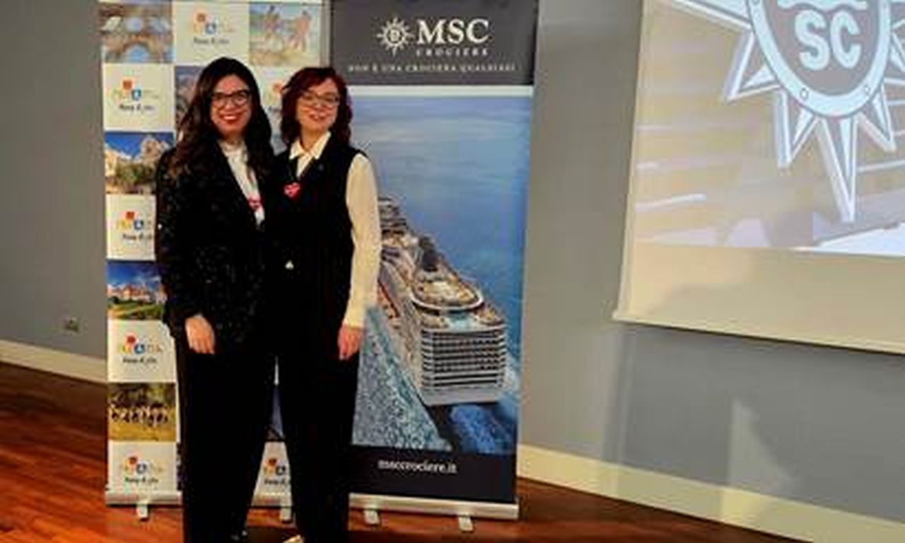 Zara © Julien Duval Viviana Vukelić, direttrice dell'Ente Nazionale Croato per il Turismo in Italia (a sinistra) e Lucia Fornaro, Sales Account Manager-Nord Ovest di MSC Crociere (a destra)